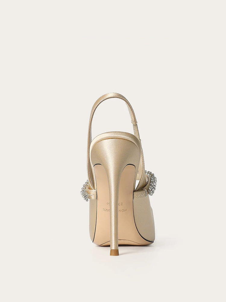 Ayuni Pumps