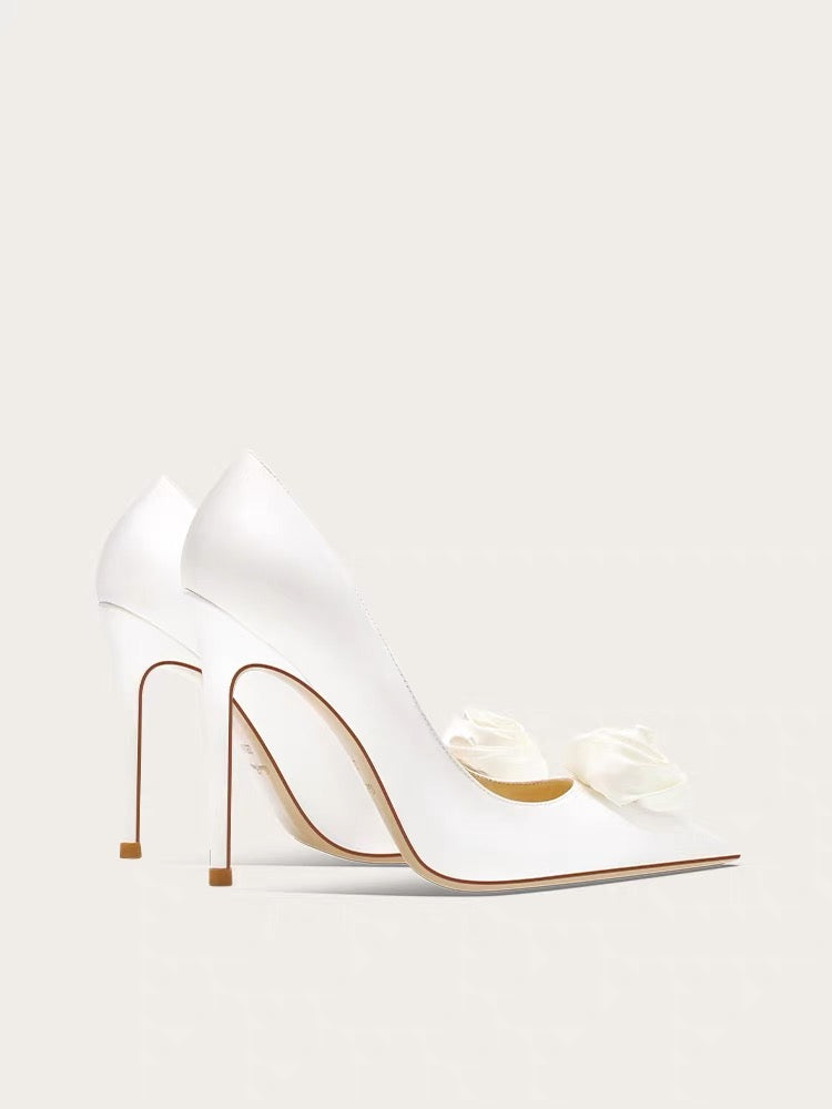 Claudine Pumps