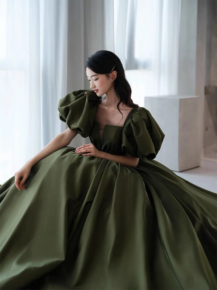 Alzira Gown