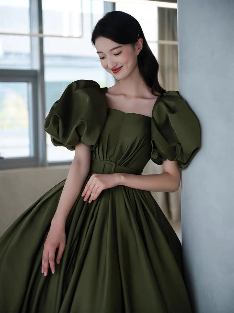 Alzira Gown